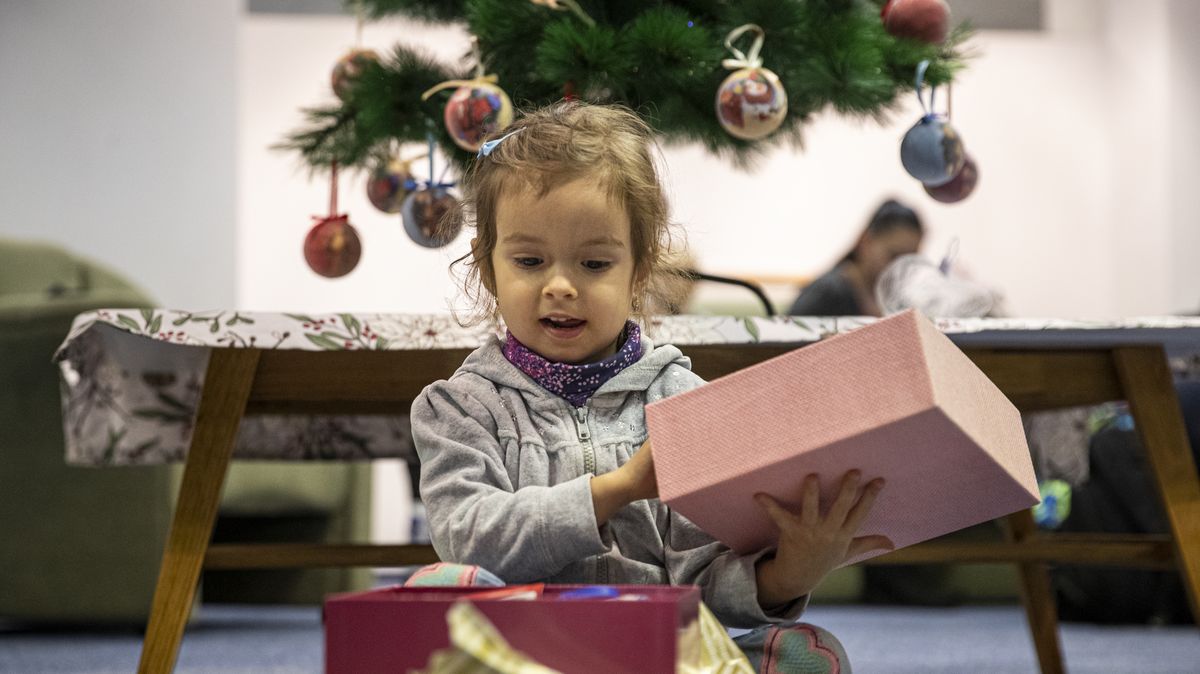 Krabice od bot opět zpříjemní Vánoce dětem ohroženým chudobou